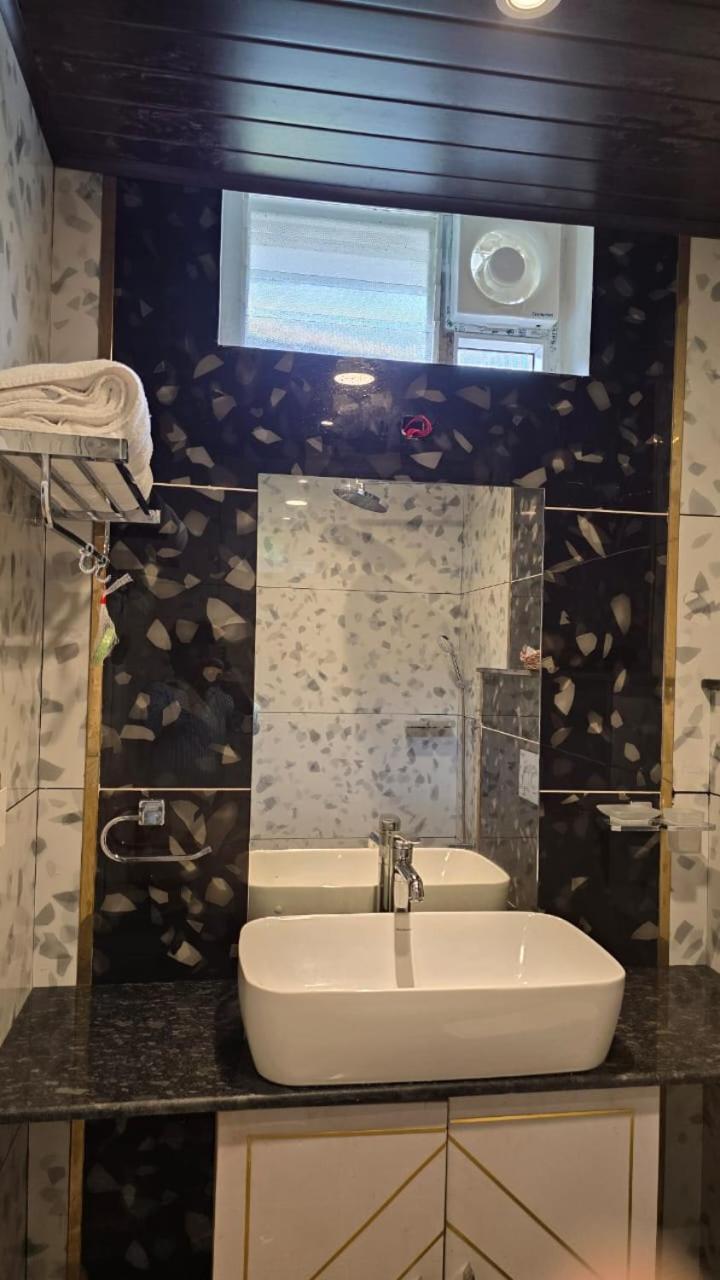 Silver Oak Resorts Yedapalli Extérieur photo